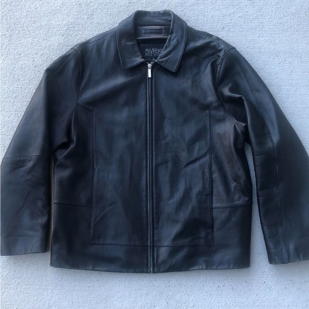 Vintage Black Wilson’s leather jacket in excellent condition